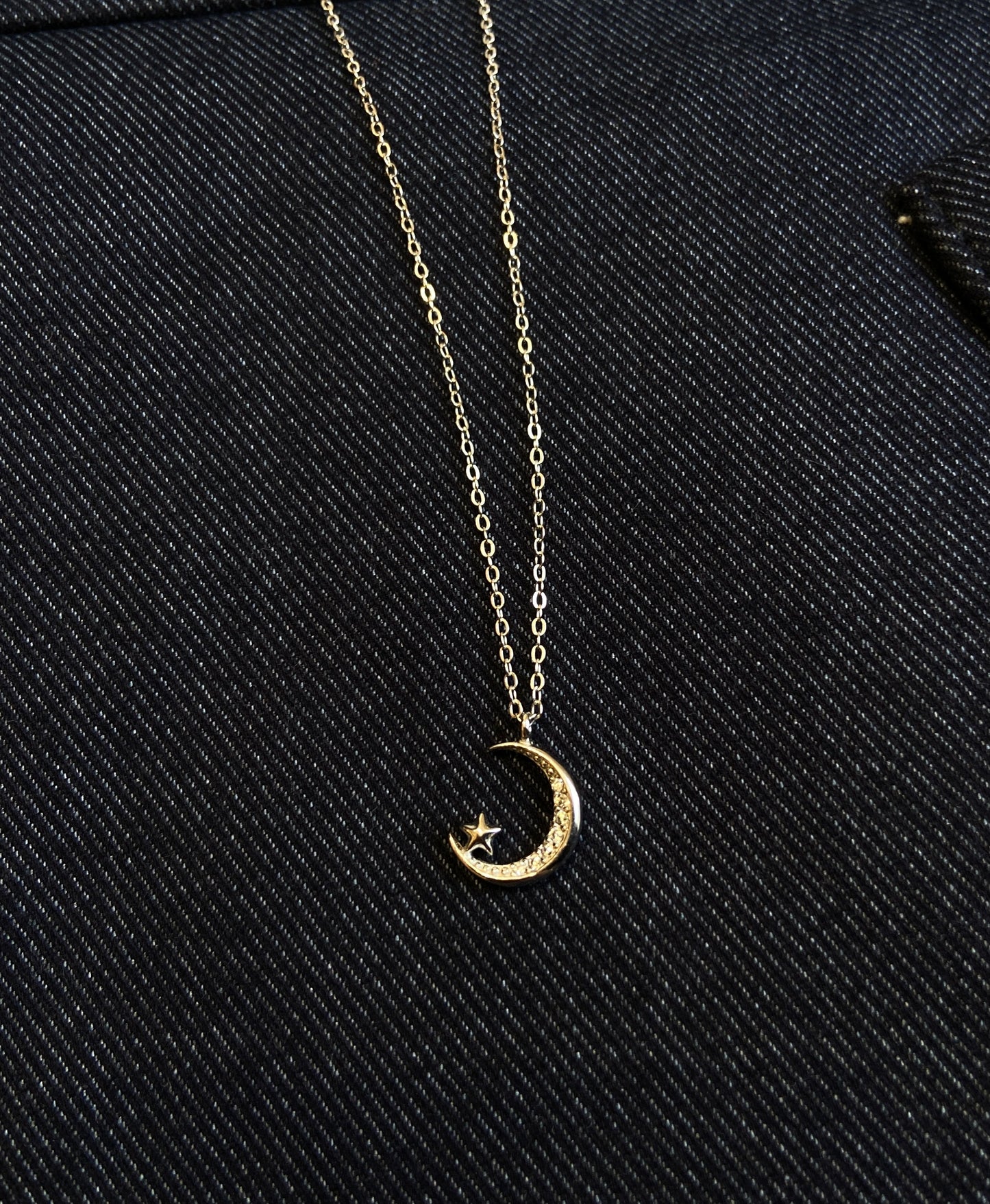 SV moon necklace