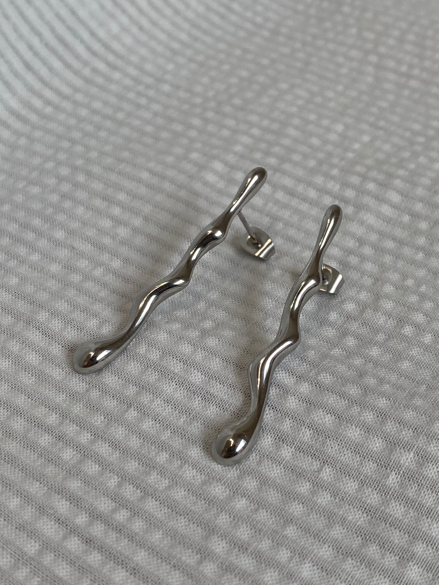 Drippy earrings (silver)