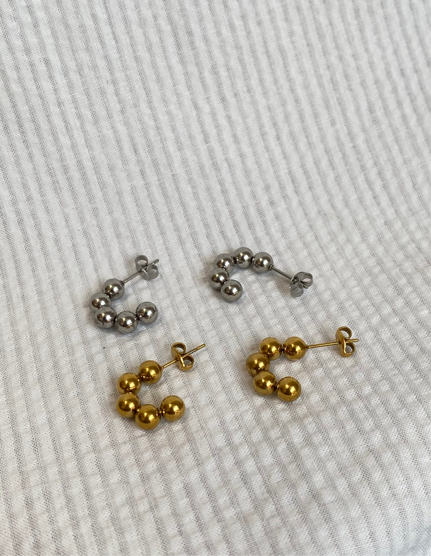 Half Bead (gold)
