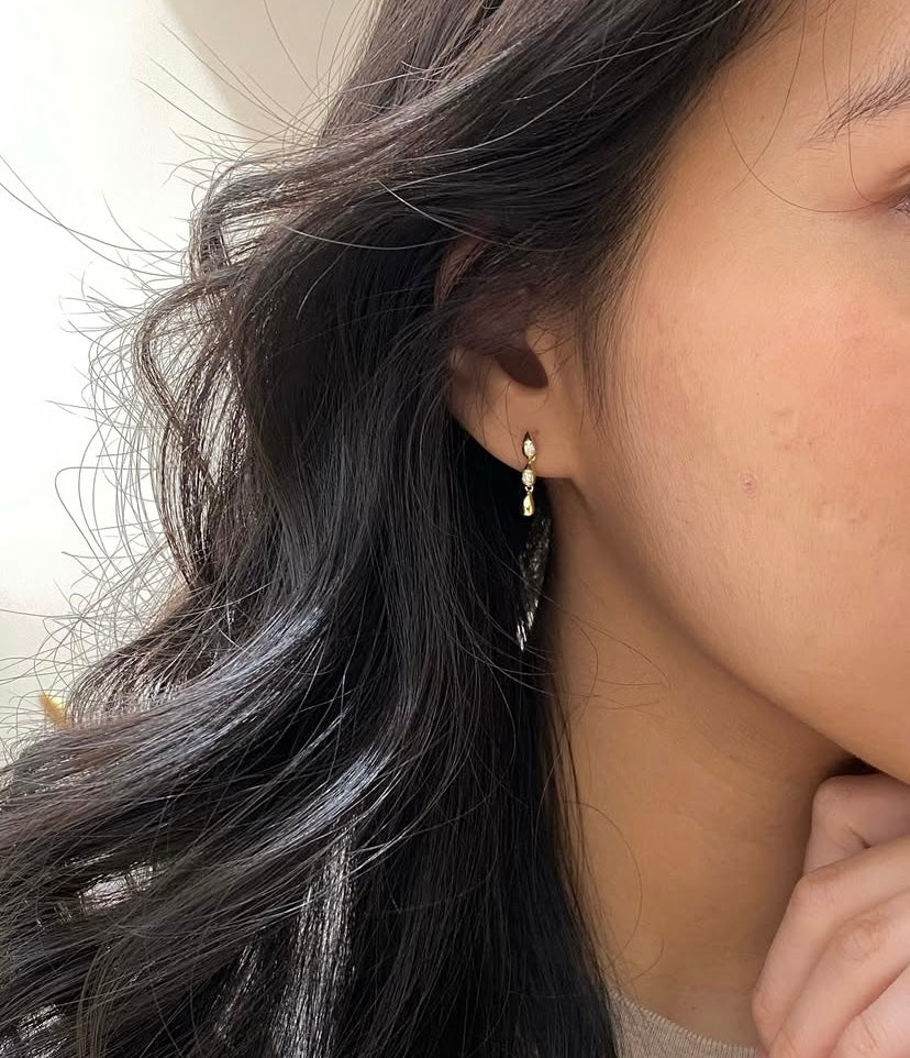 Zircon drop earrings