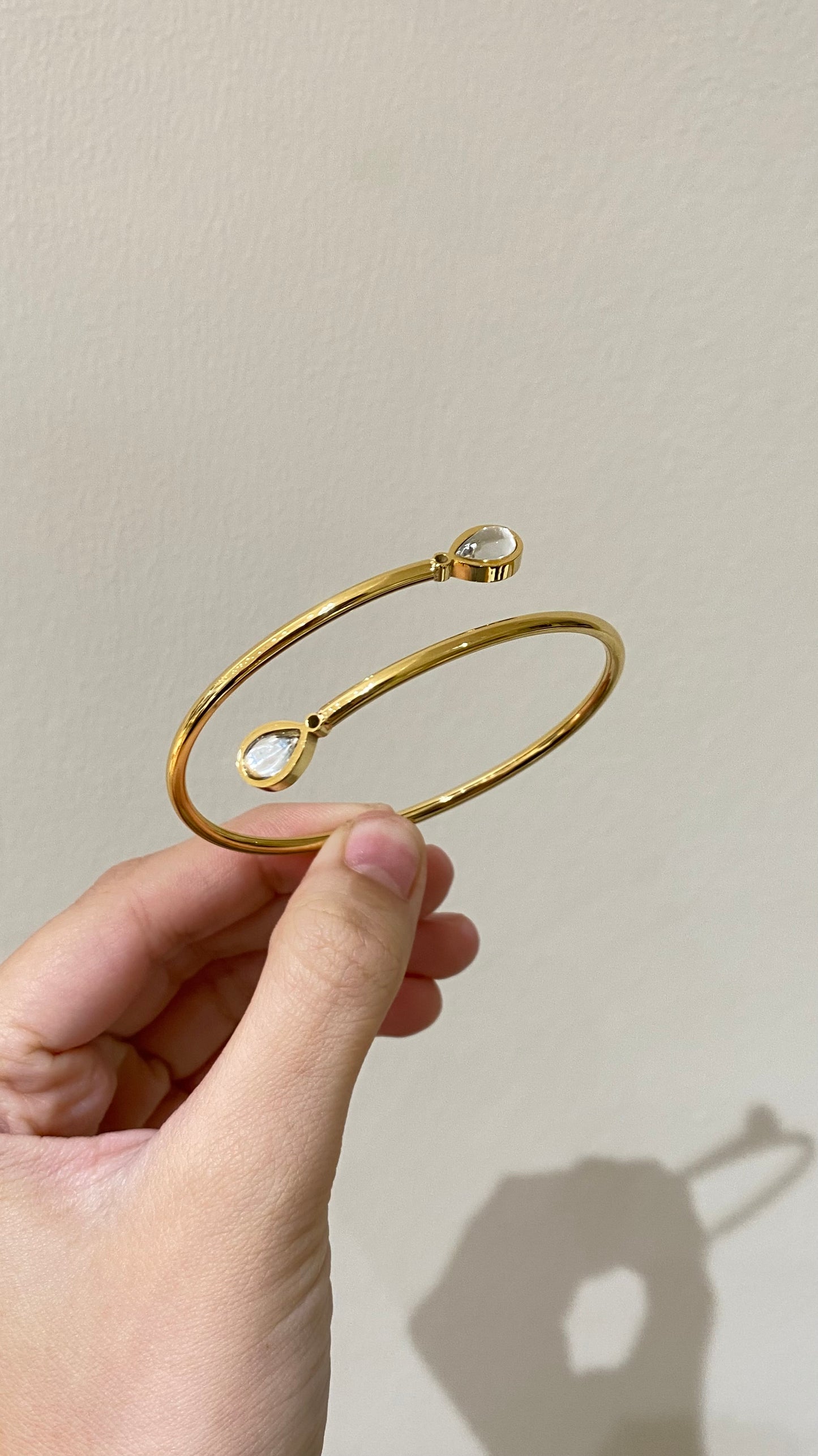 Zircon bangle