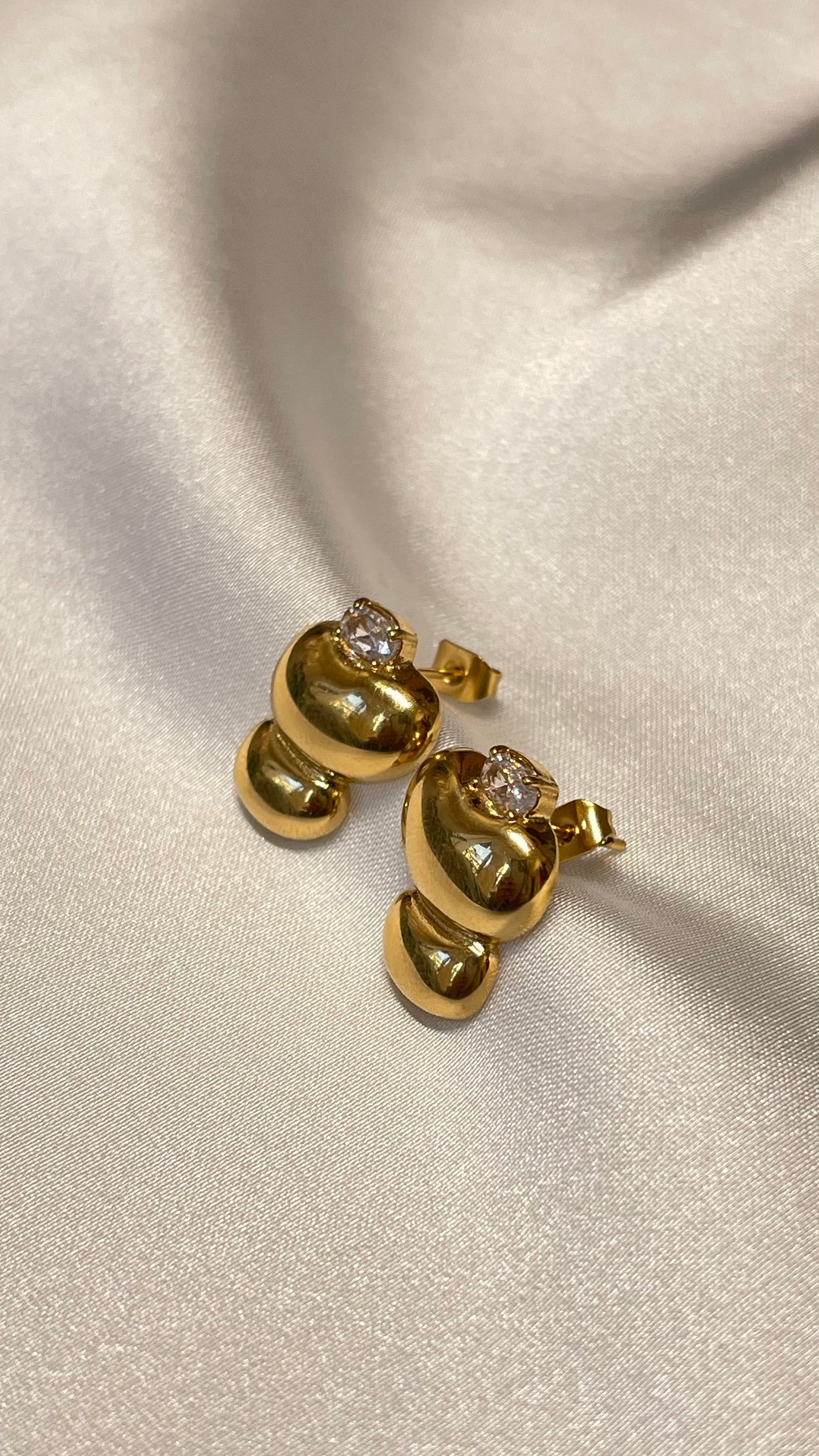 Sara earring