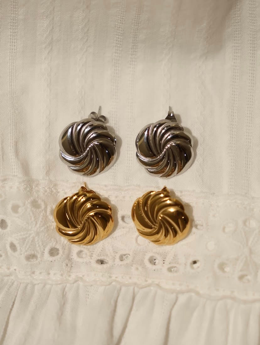 Brooke earrings gold