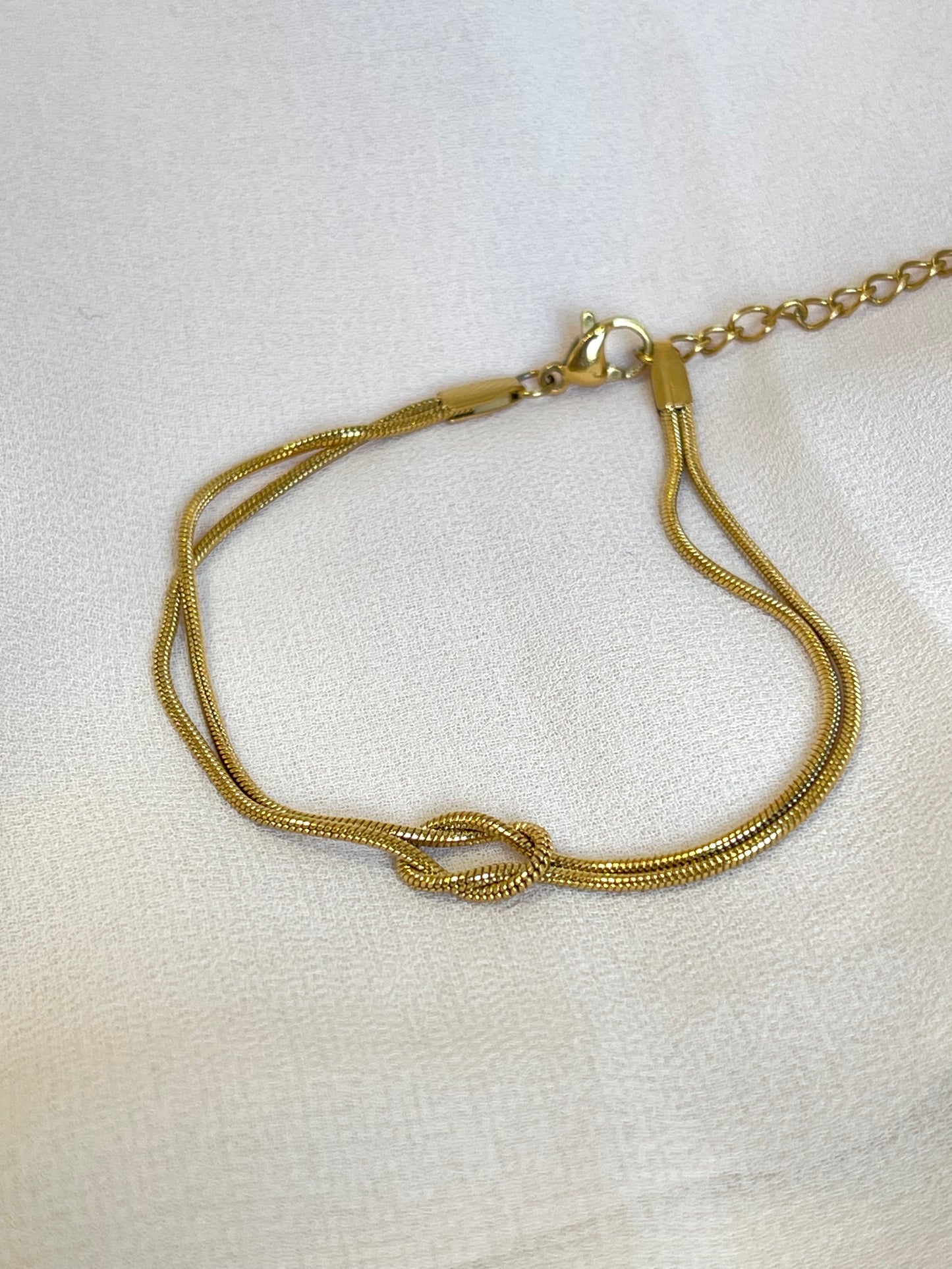 Double knot bracelet