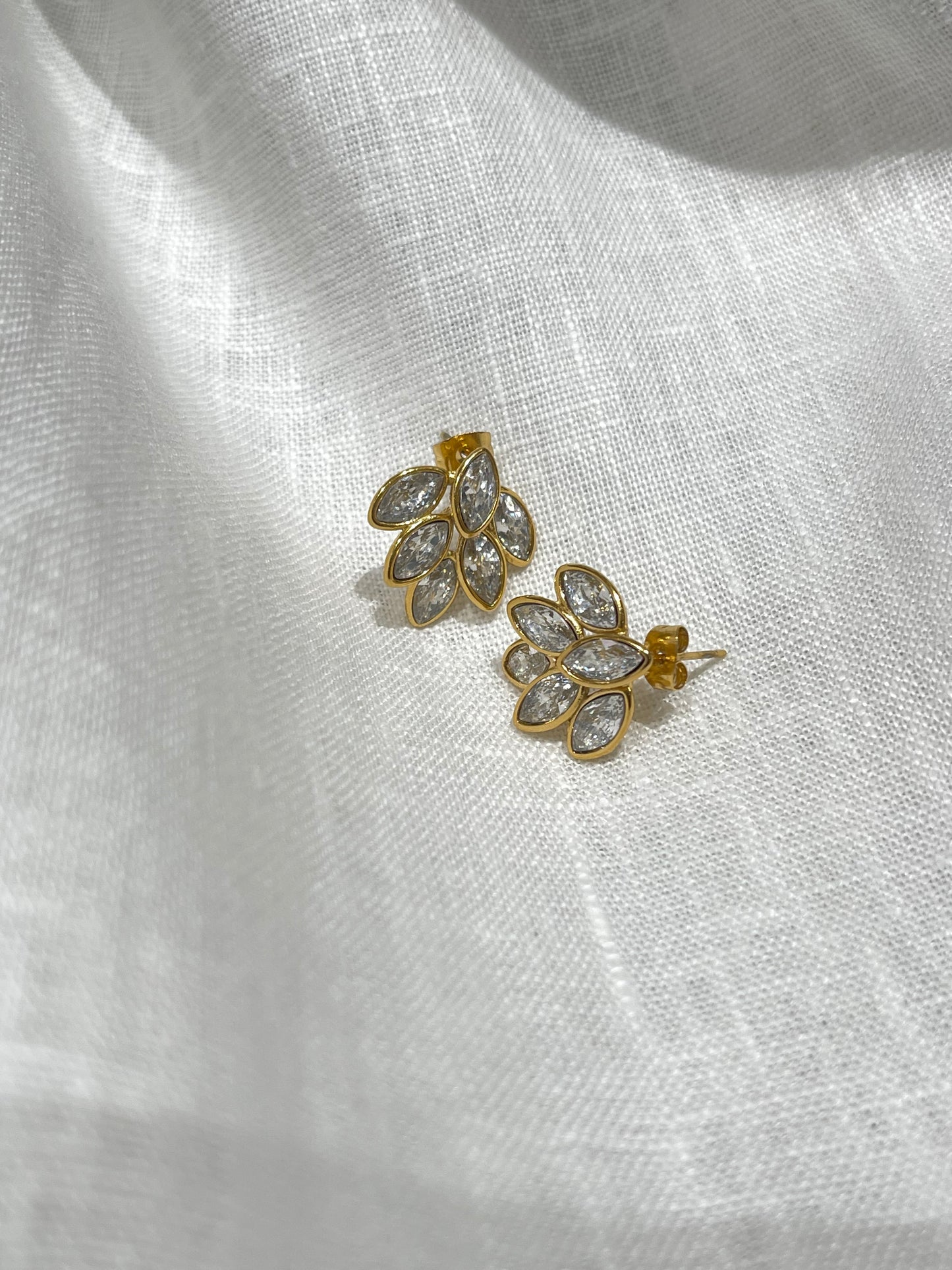 Marquise earring