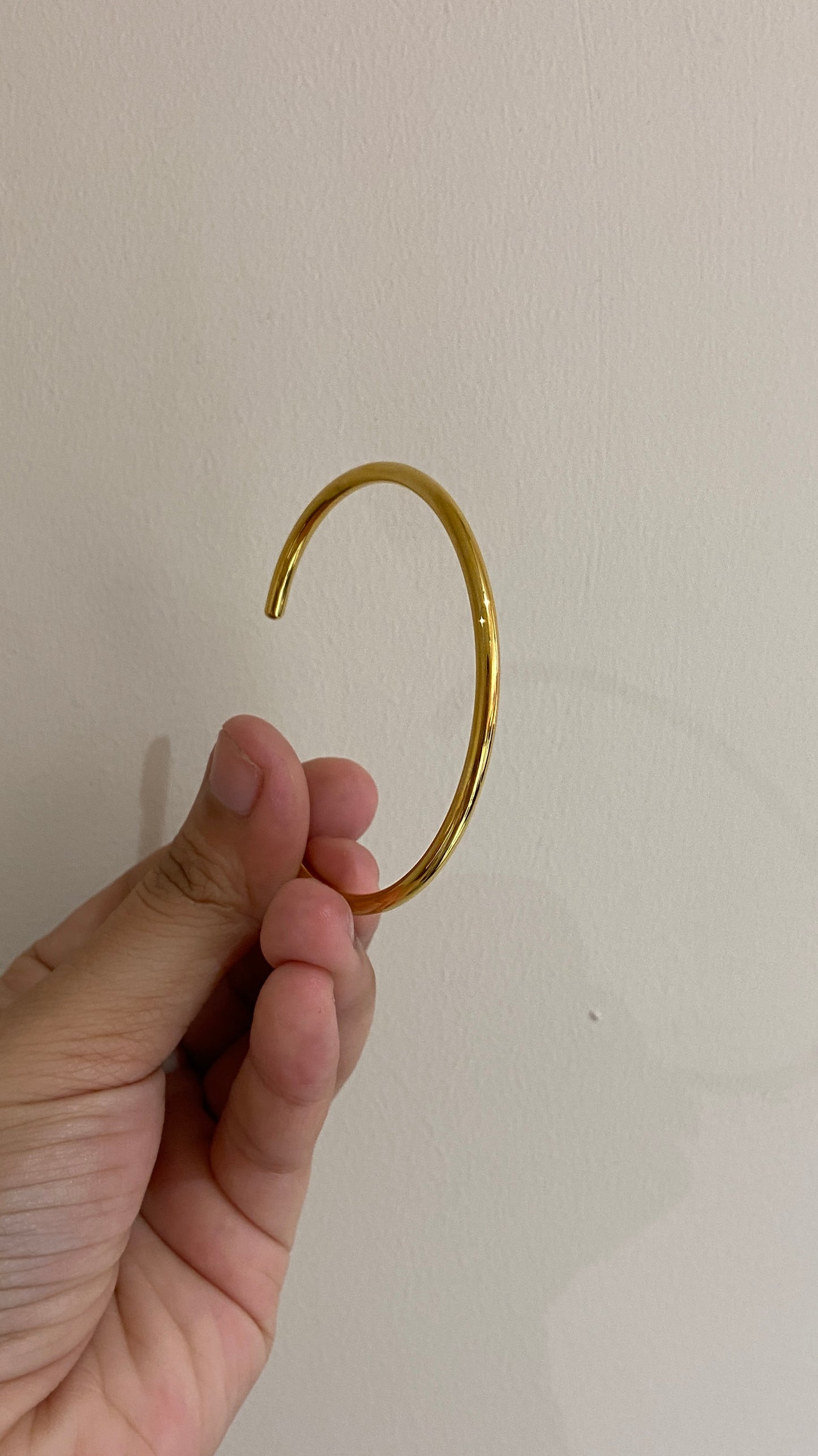 Plain bangle