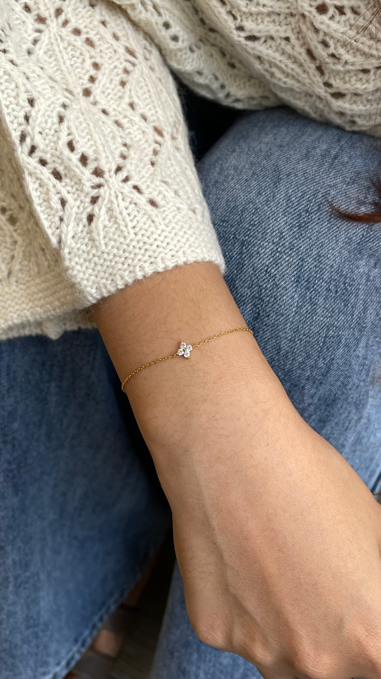 Mini clover bracelet