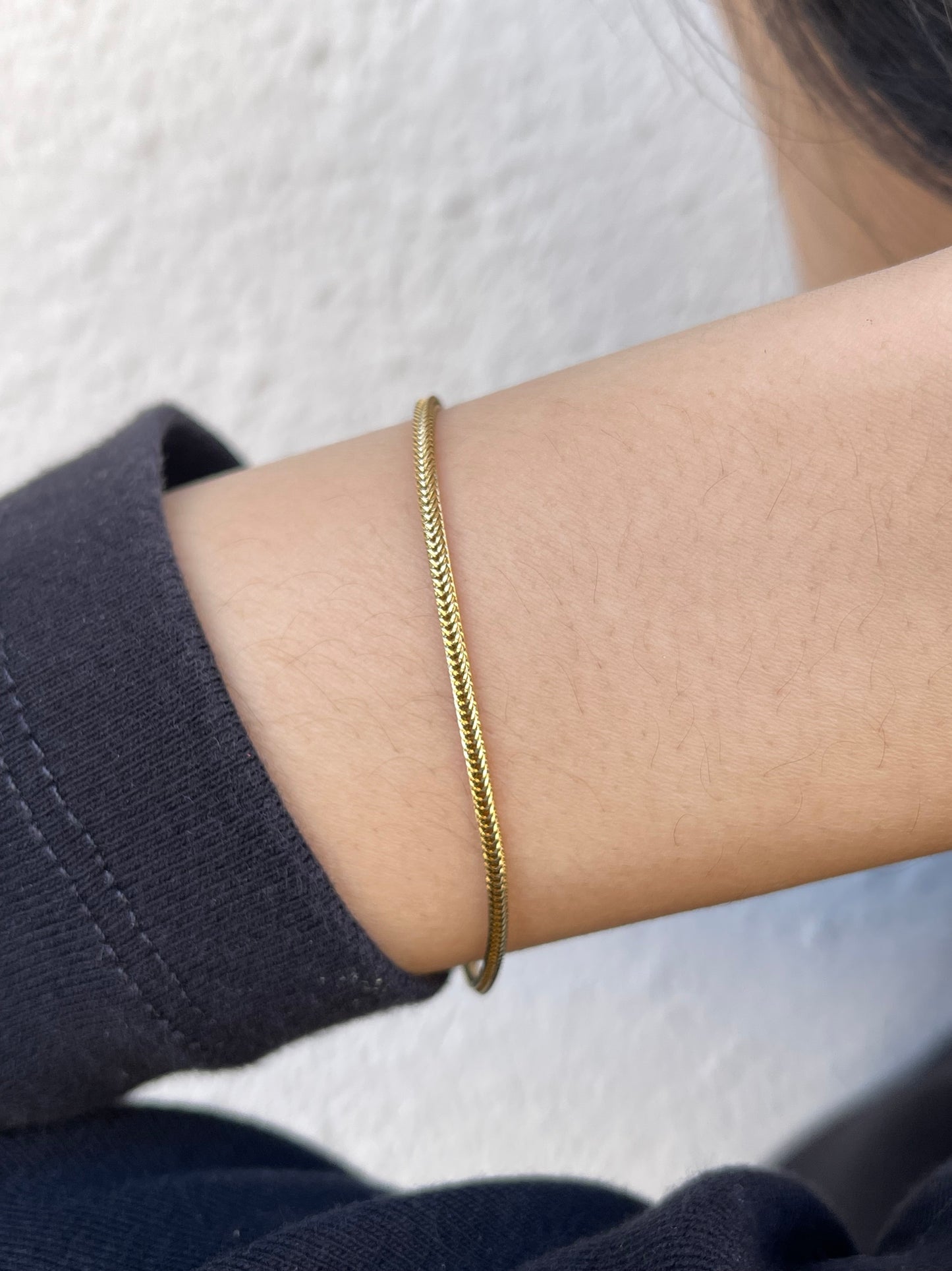 Mini fishbone bracelet
