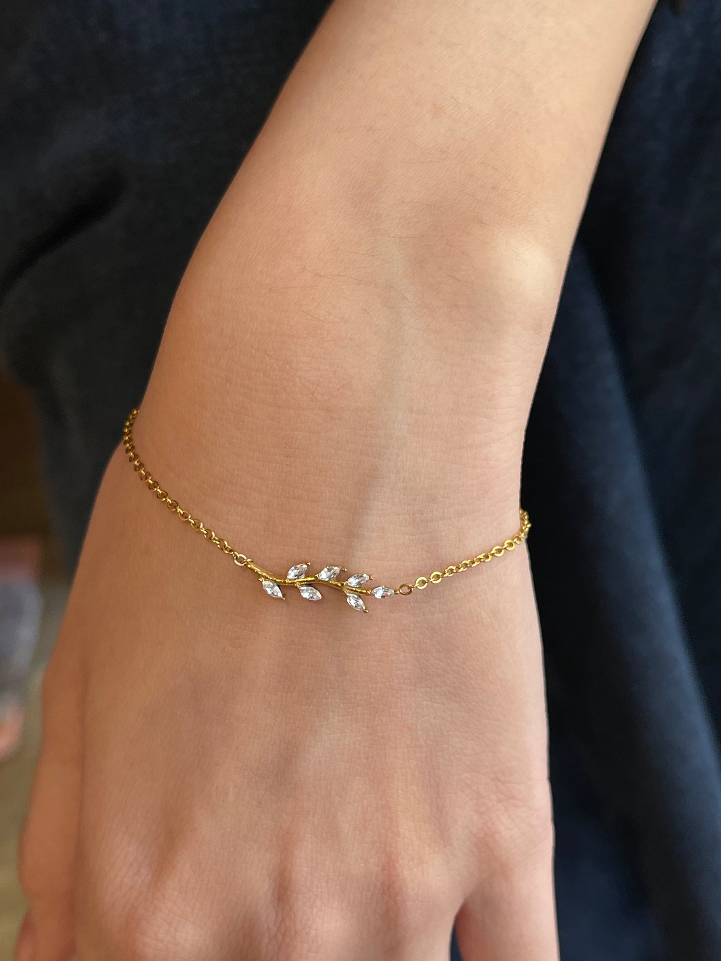 Leafy bracelet