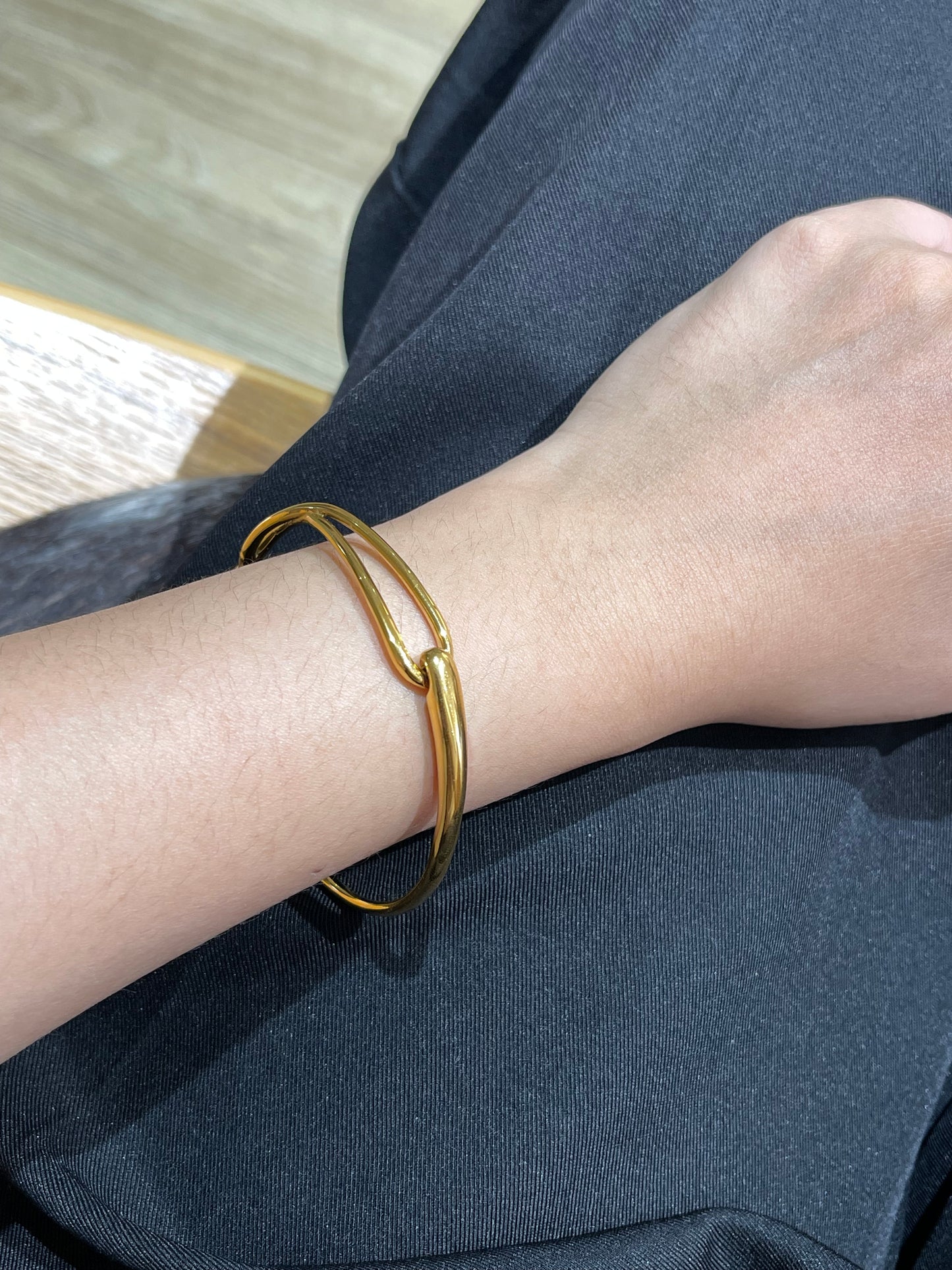 Hailey bangle (gold)