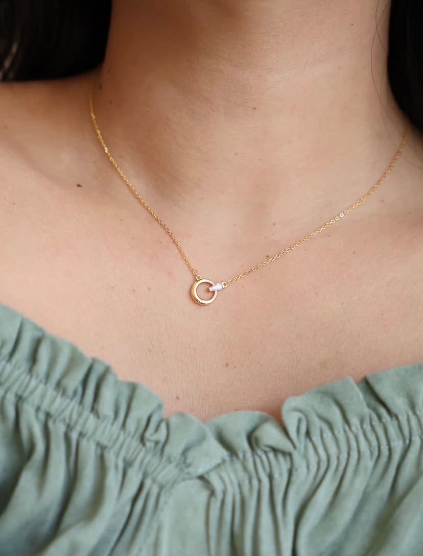 Sv link necklace