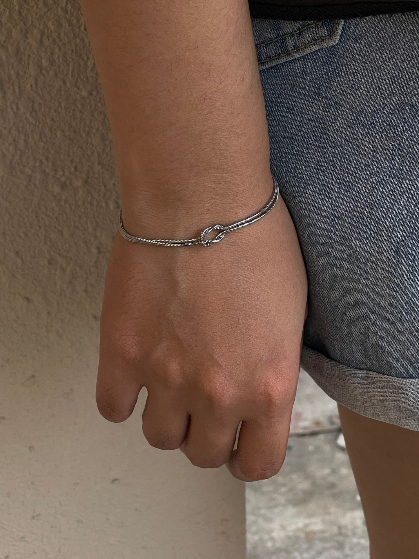 Double knot bracelet