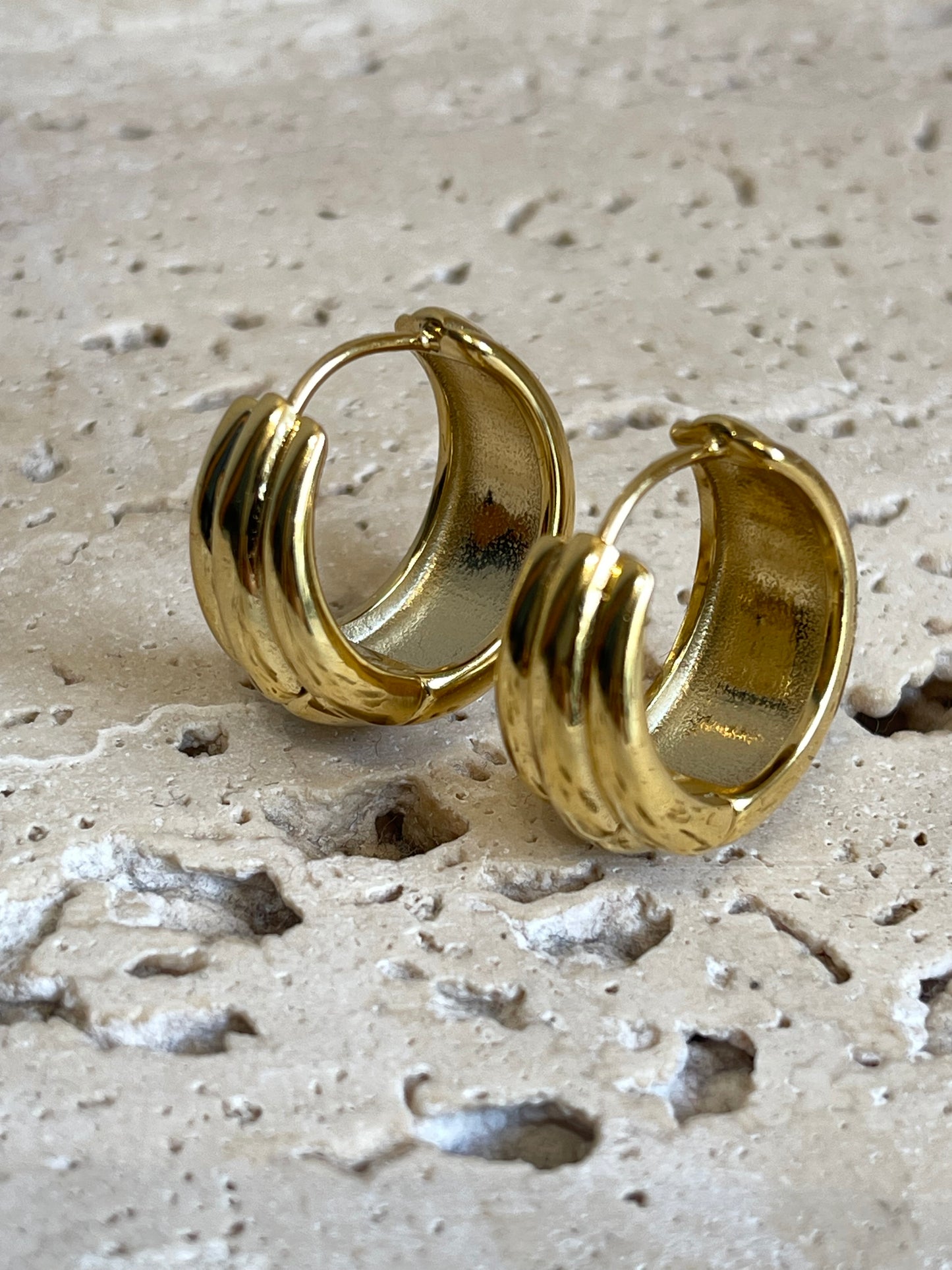 Capri hoops