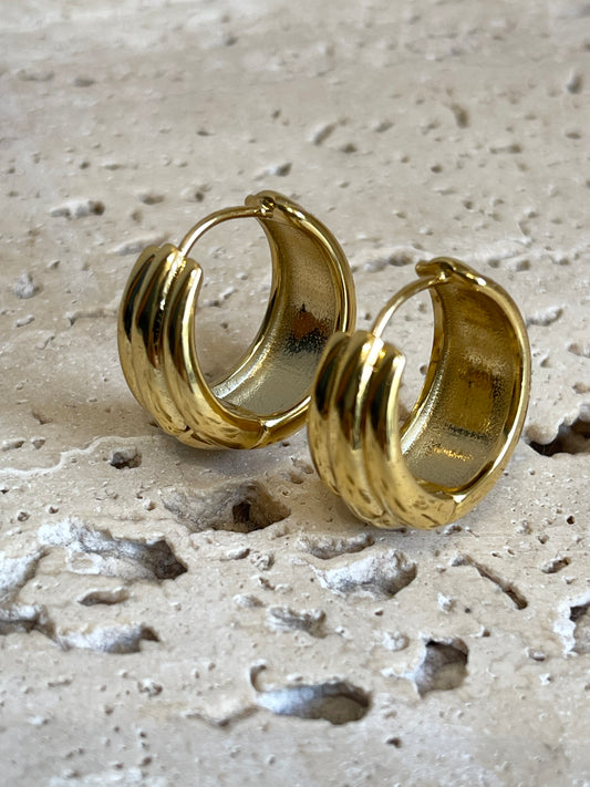 Capri hoops
