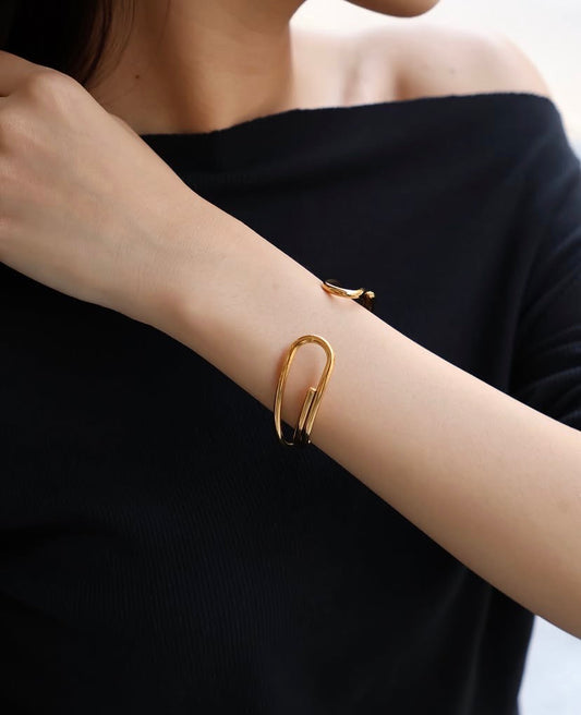 Ferry bangle