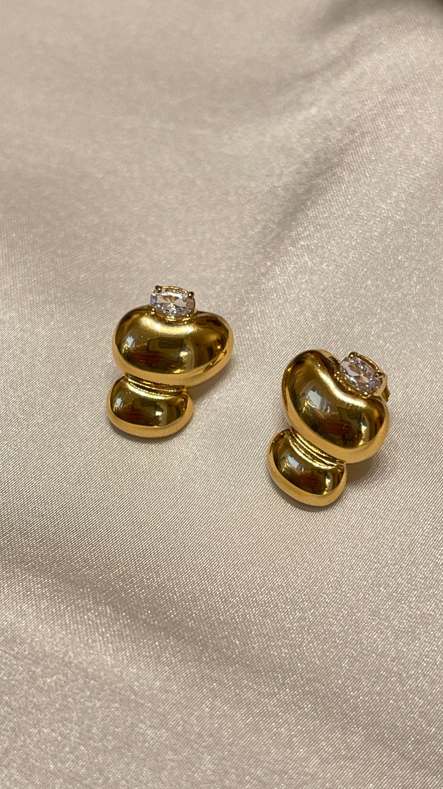 Sara earring