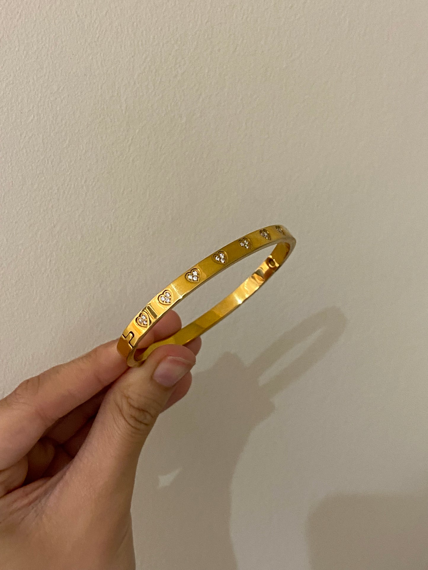 Lovey bangle
