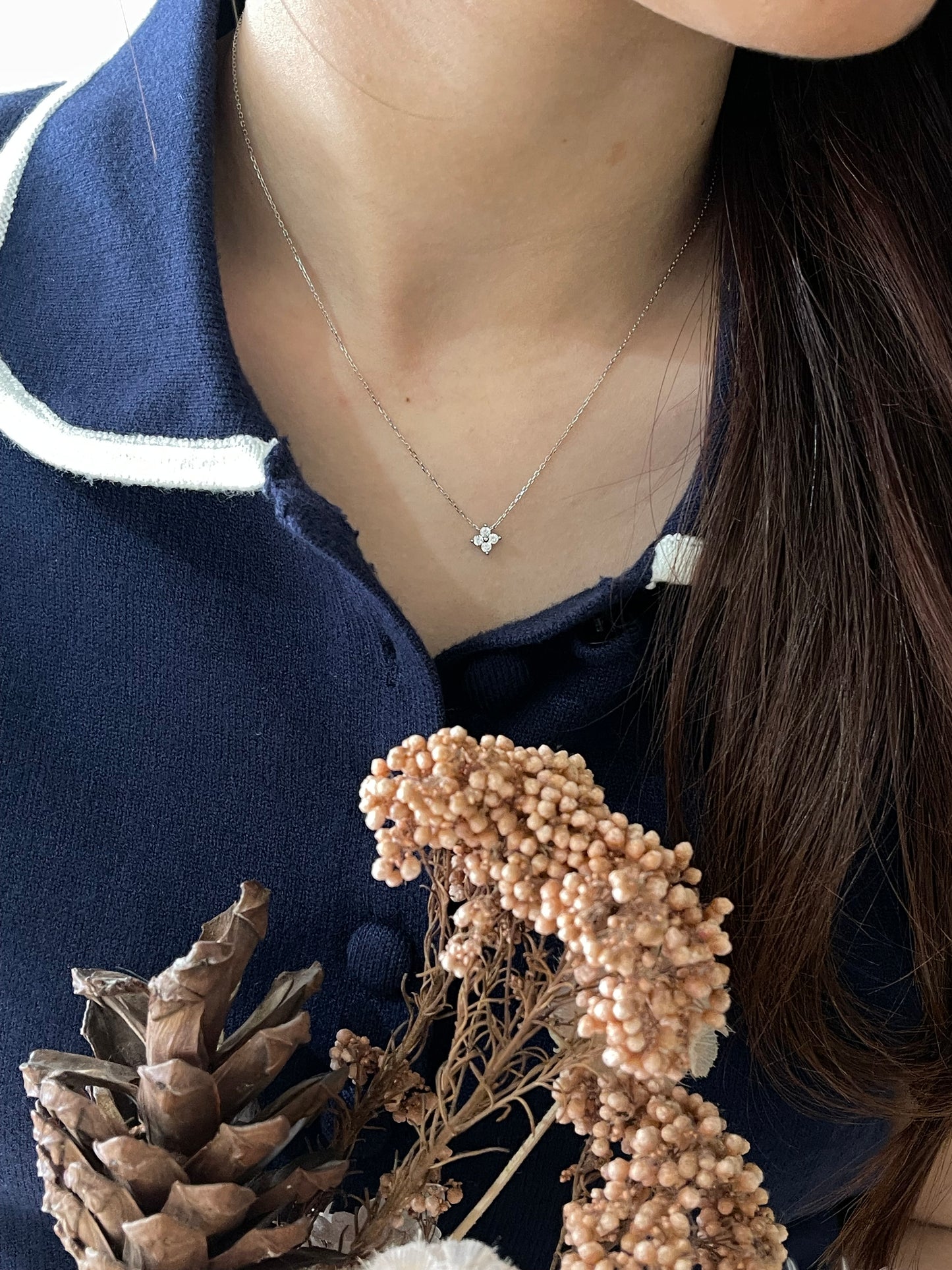 Sv mini clover necklace