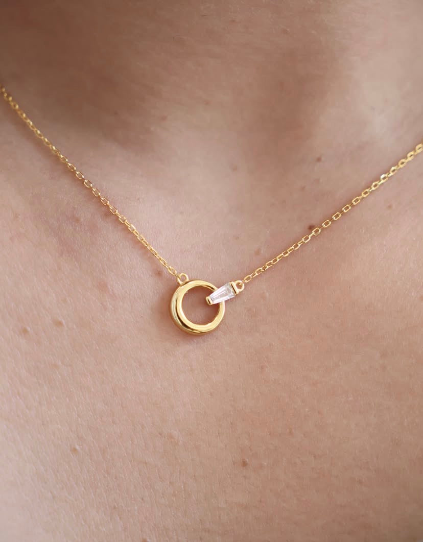 Sv link necklace