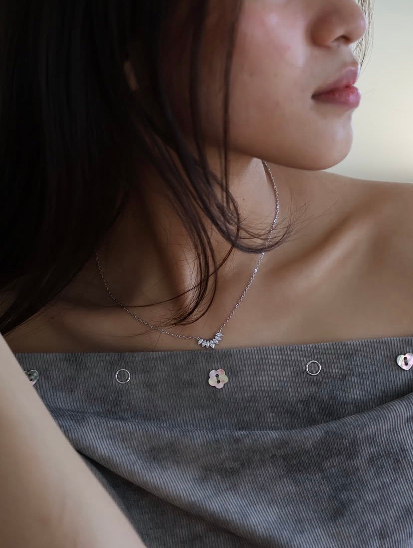 Gem Crown necklace (silver)
