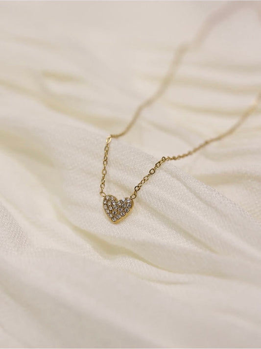 Flutter heart necklace