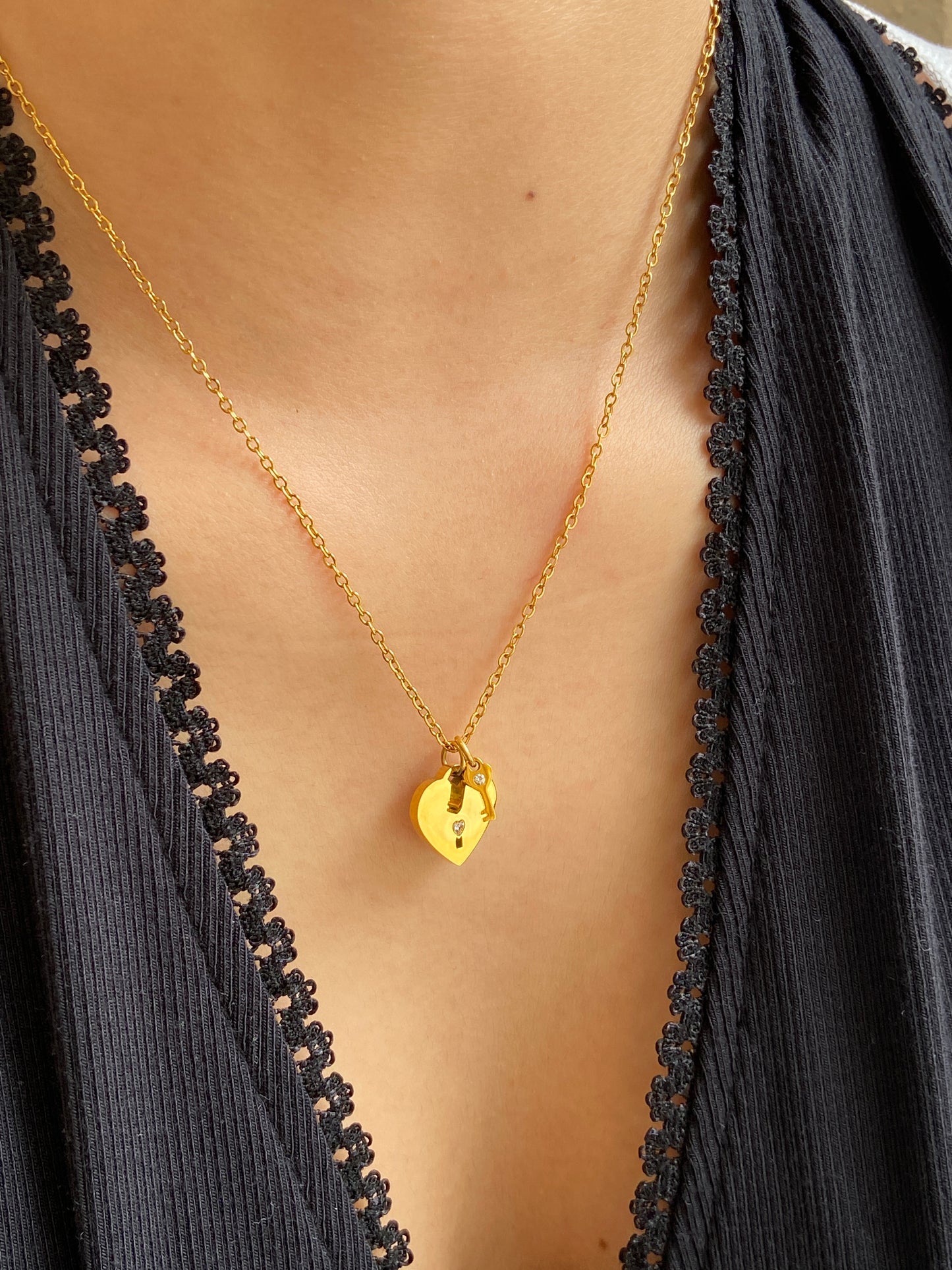 Lock heart  necklace (Gold )