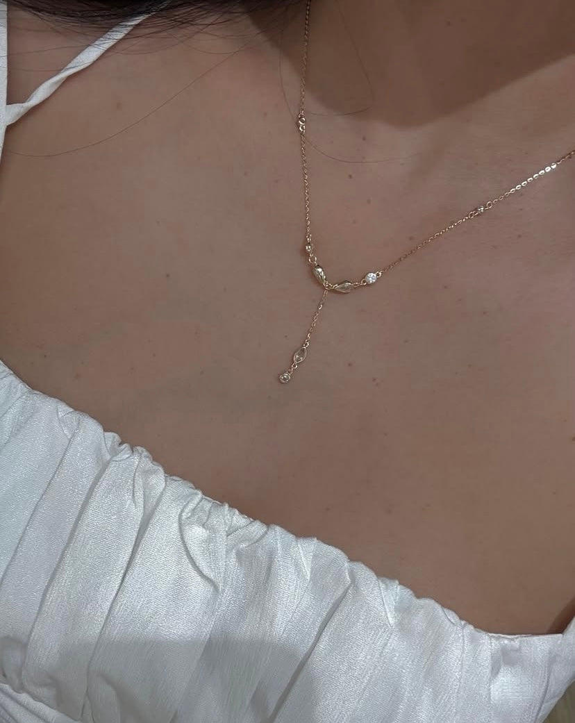 Sv drippy necklace