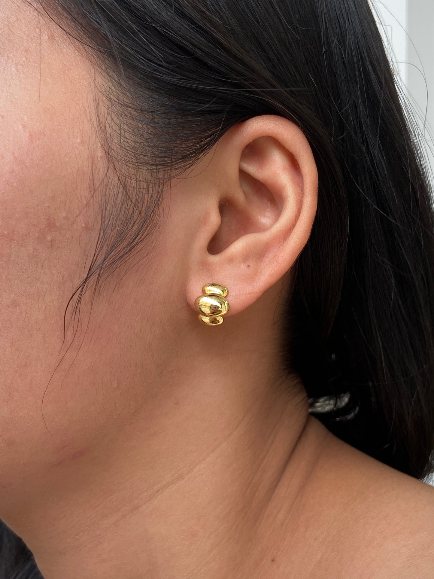 Lama earrings (gold)