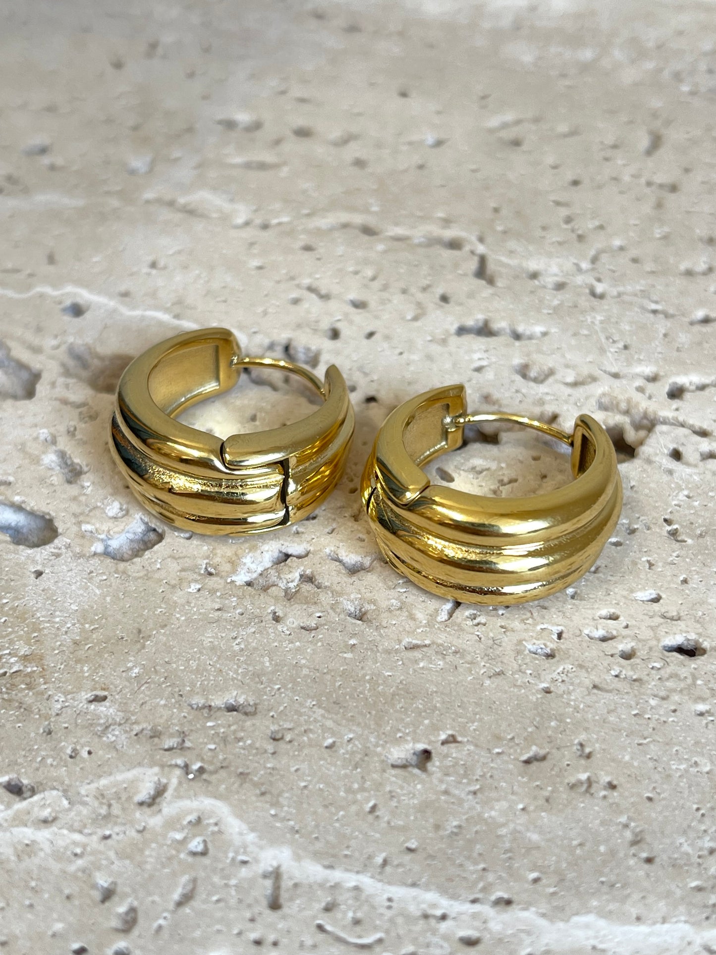Capri hoops