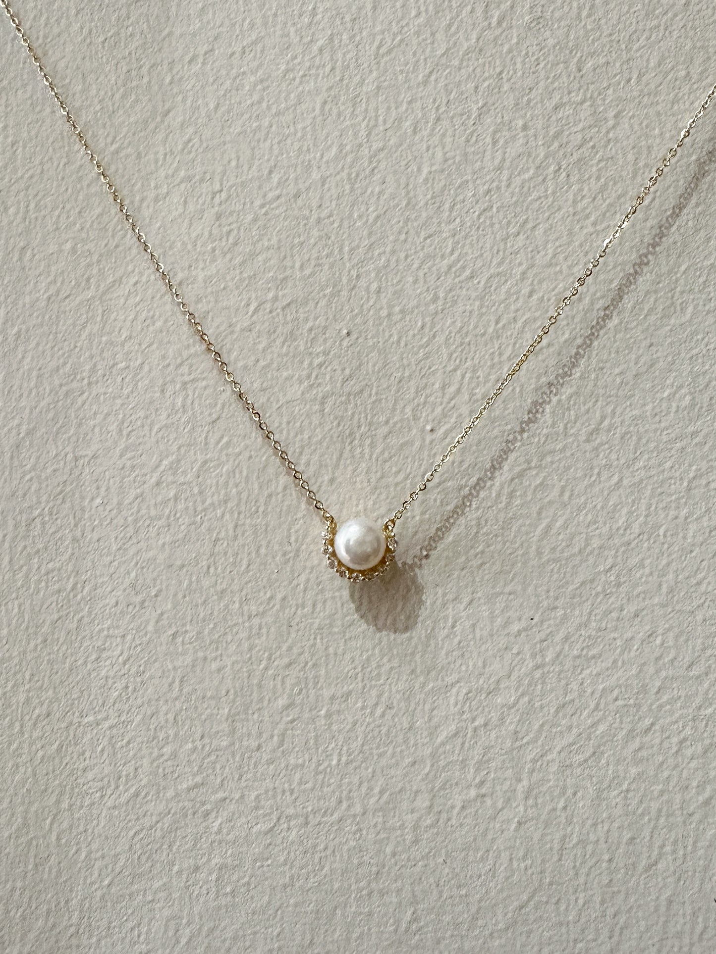 Sv Gem Pearl Necklace