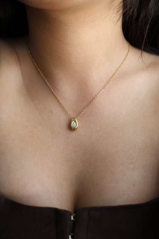 Gem drop necklace