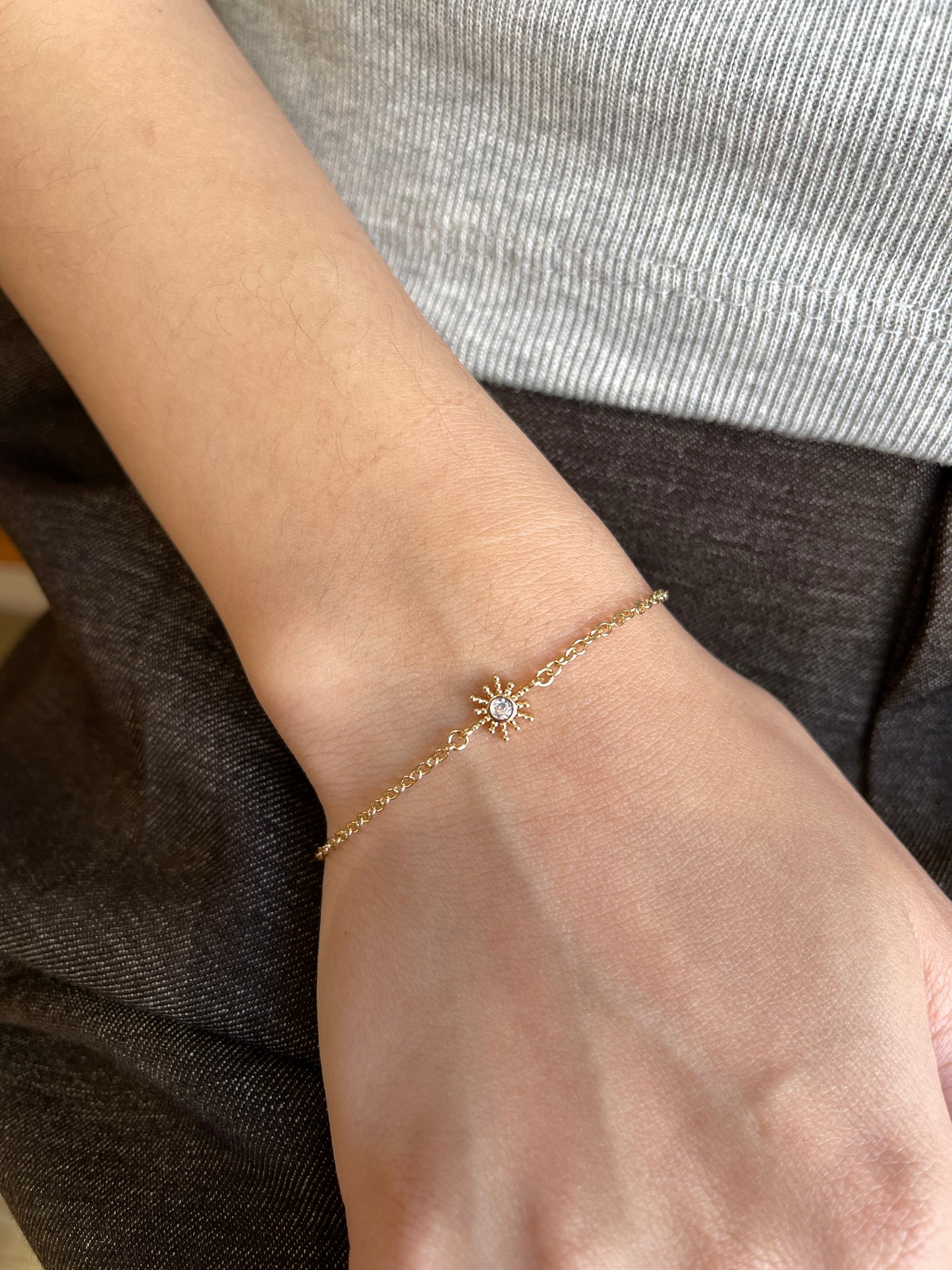 Beaming bracelet