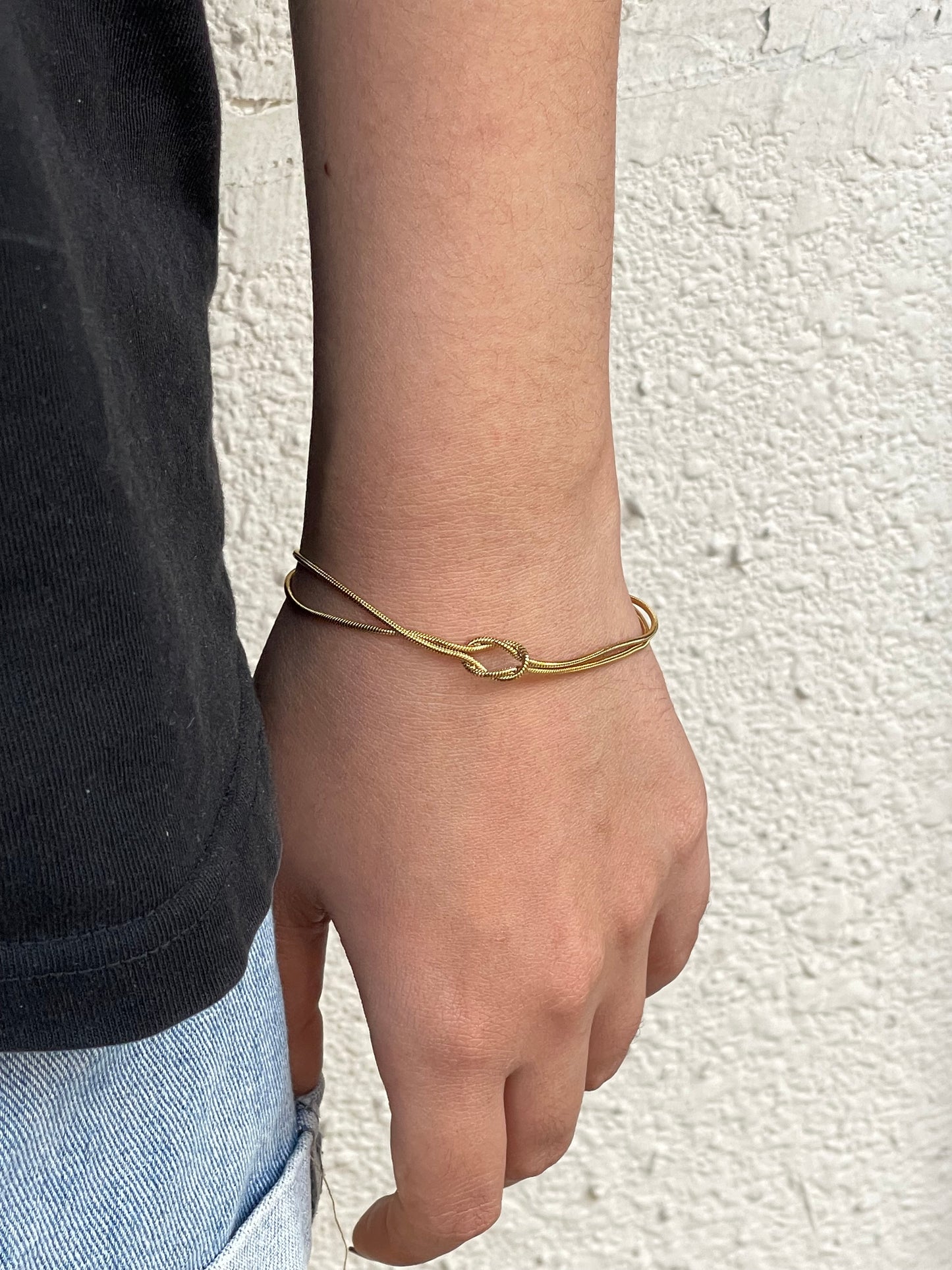 Double knot bracelet