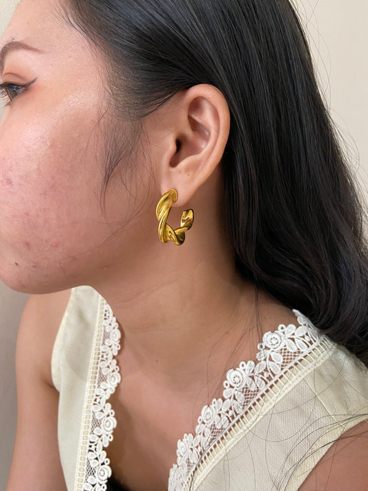 Big flat curl hoops