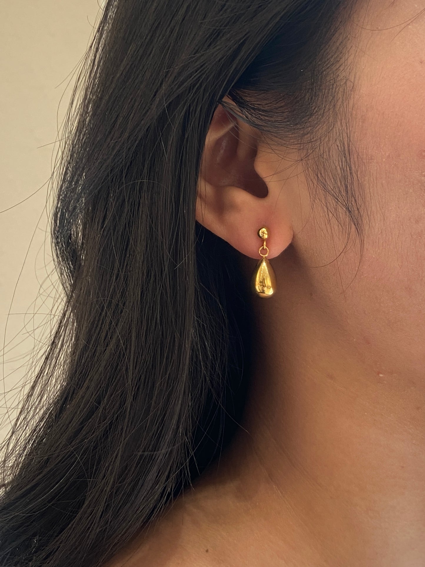 Water drop earrings
