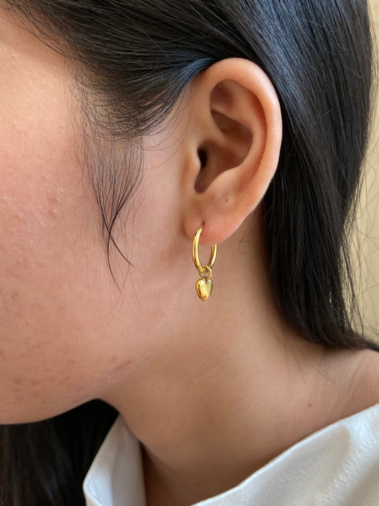 Simple heart earrings