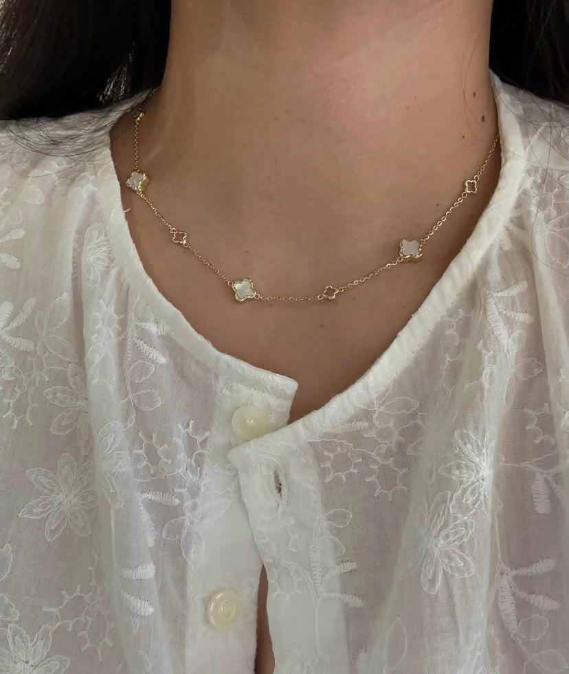 Sv clover necklace
