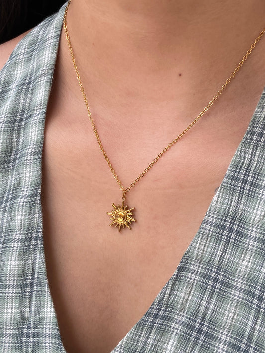 Sunday necklace