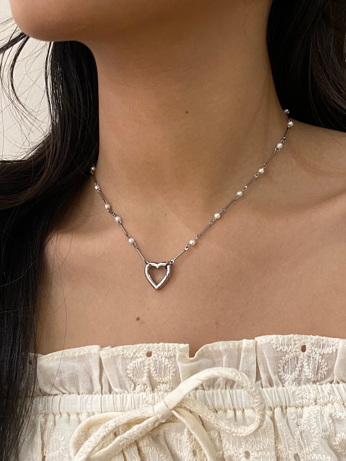 Moon kisses choker (silver)
